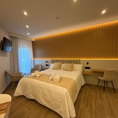 Hotel Siskets Torrente de Cinca Kültér fotó
