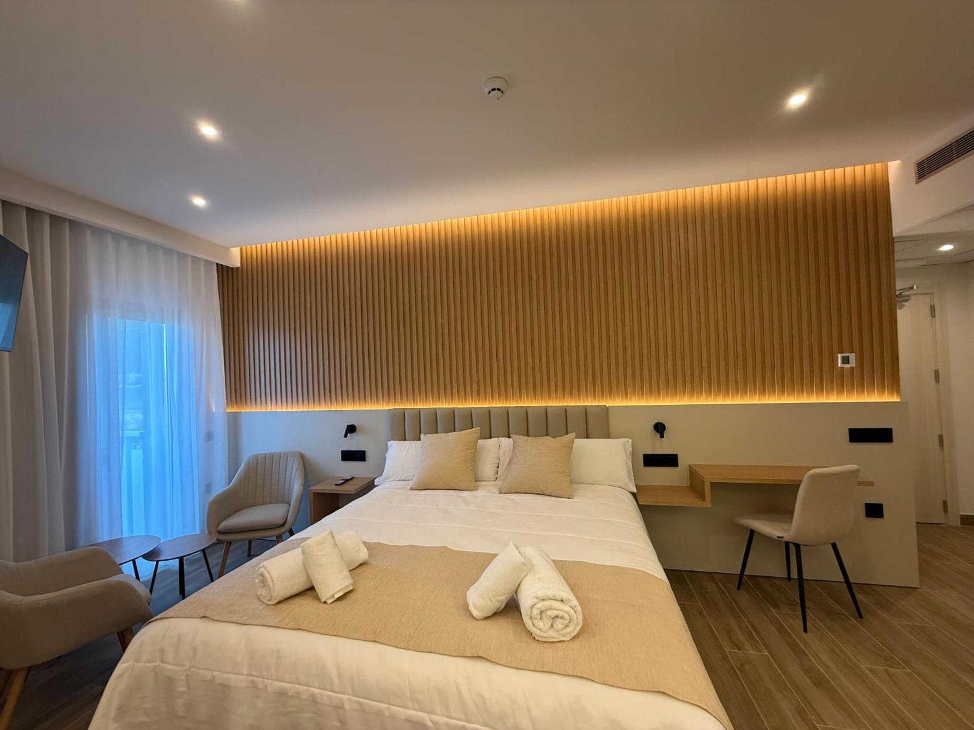 Hotel Siskets Torrente de Cinca Kültér fotó